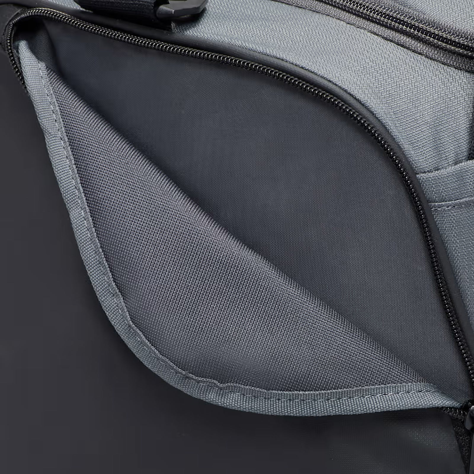 Nike Brasilia 9.5 Maleta de entrenamiento (mediana, 60L)