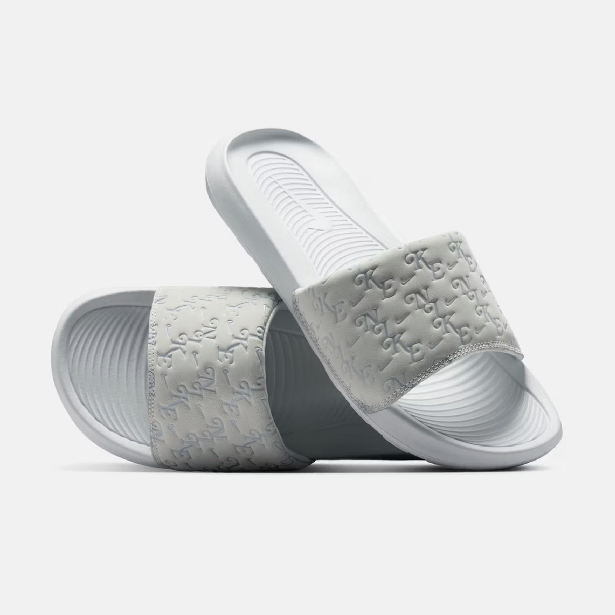 Nike Victori One