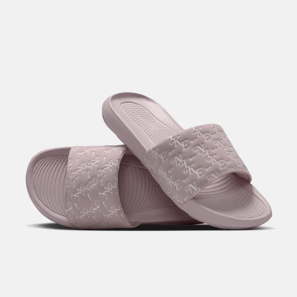 Nike Victori One