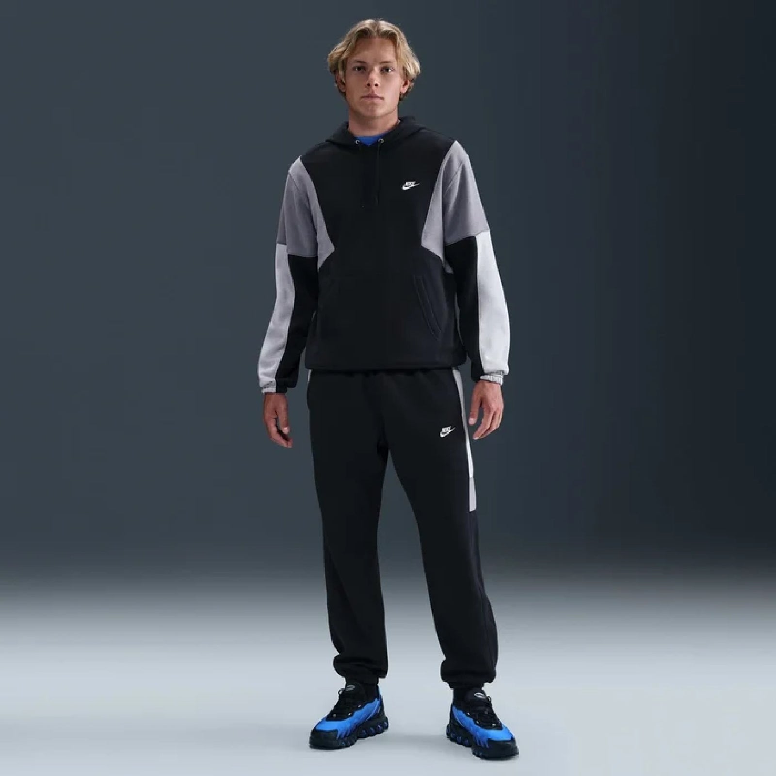 Nike Club Fleece – Sports-Inspired Hoodie
