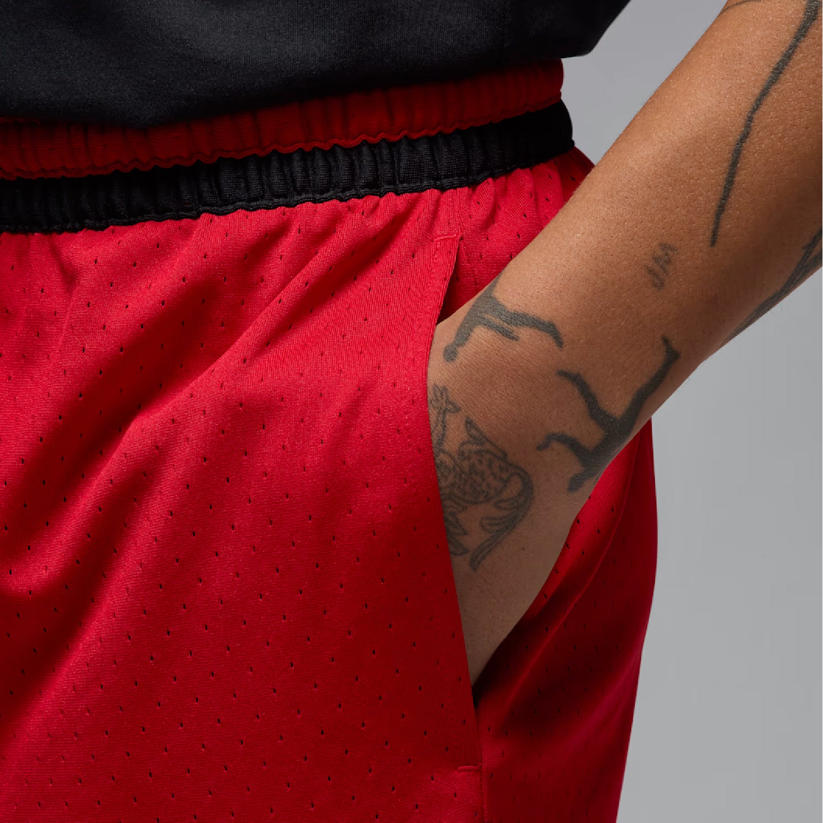 Jordan Sport  Dri-FIT Mesh Diamond Shorts