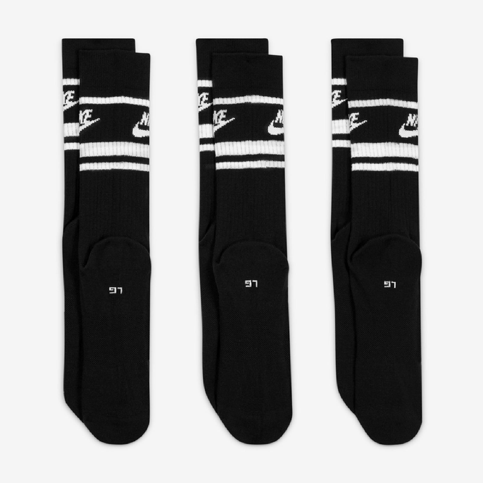 Nike Sportswear Dri-FIT Everyday Essential Crew Socks (3 Pairs)
